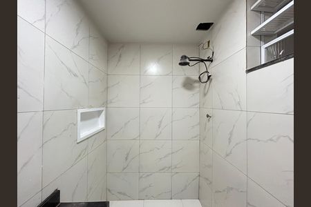 Banheiro de apartamento para alugar com 2 quartos, 63m² em Quintino Bocaiúva, Rio de Janeiro