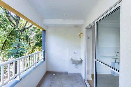 Apartamento para alugar com 36m², 2 quartos e sem vaga Apartamento para alugar com 36m², 2 quartos e sem vagaVaranda e área de serviço