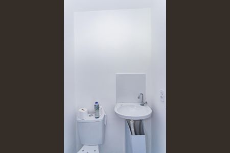Apartamento para alugar com 36m², 2 quartos e sem vaga Apartamento para alugar com 36m², 2 quartos e sem vagaBanheiro