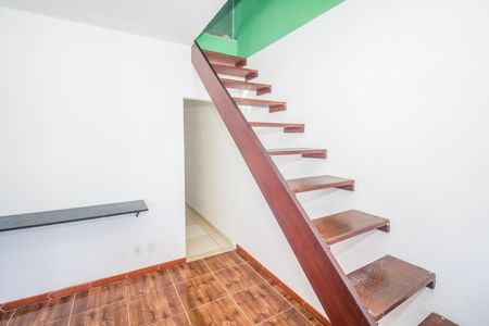 Sala 2 de casa para alugar com 3 quartos, 210m² em Bento Ribeiro, Rio de Janeiro
