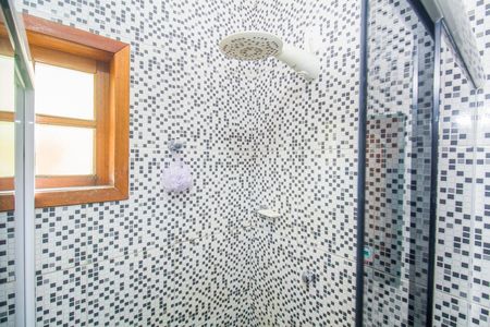 Casa para alugar com 210m², 3 quartos e 1 vaga Casa para alugar com 210m², 3 quartos e 1 vagaBanheiro 2