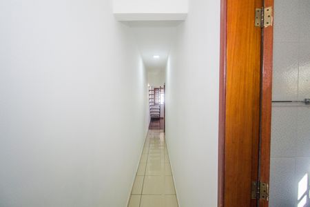 Casa para alugar com 210m², 3 quartos e 1 vaga Casa para alugar com 210m², 3 quartos e 1 vagaCorredor