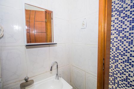 Casa para alugar com 210m², 3 quartos e 1 vaga Casa para alugar com 210m², 3 quartos e 1 vagaBanheiro