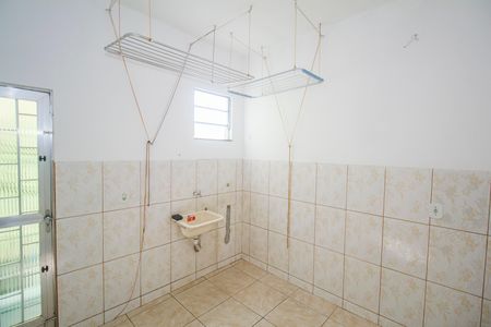 Casa para alugar com 210m², 3 quartos e 1 vaga Casa para alugar com 210m², 3 quartos e 1 vagaCozinha e Área de Serviço