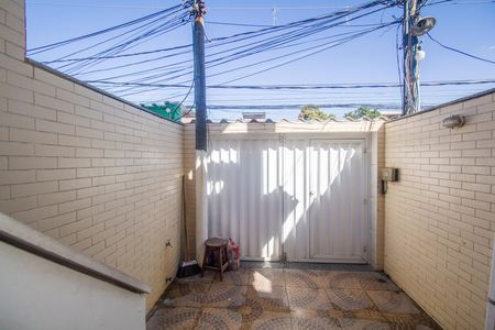 Casa para alugar com 210m², 3 quartos e 1 vaga Casa para alugar com 210m², 3 quartos e 1 vagaÁrea externa