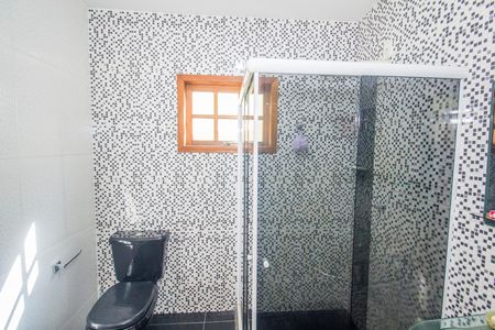Casa para alugar com 210m², 3 quartos e 1 vaga Casa para alugar com 210m², 3 quartos e 1 vagaBanheiro 2