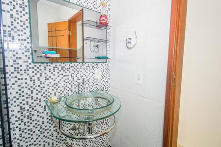 Casa para alugar com 210m², 3 quartos e 1 vaga Casa para alugar com 210m², 3 quartos e 1 vagaBanheiro 2