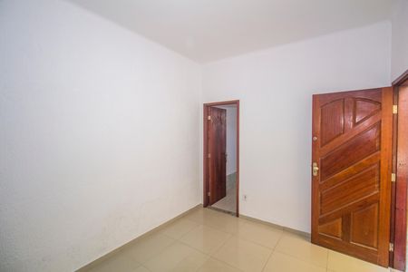 Casa para alugar com 210m², 3 quartos e 1 vaga Casa para alugar com 210m², 3 quartos e 1 vagaSala