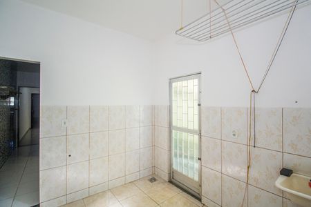 Casa para alugar com 210m², 3 quartos e 1 vaga Casa para alugar com 210m², 3 quartos e 1 vagaCozinha e Área de Serviço