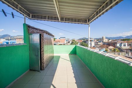 Casa para alugar com 210m², 3 quartos e 1 vaga Casa para alugar com 210m², 3 quartos e 1 vagaTerraço