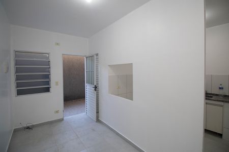 Sala  de apartamento para alugar com 1 quarto, 35m² em Vila Nova Galvão, São Paulo