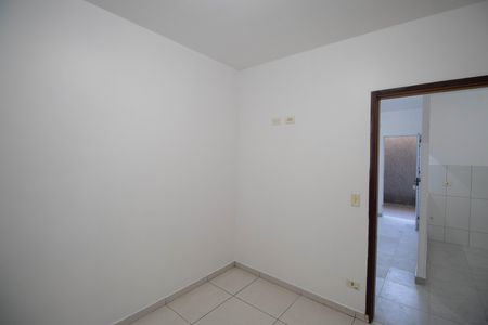 Quarto  de apartamento para alugar com 1 quarto, 35m² em Vila Nova Galvão, São Paulo