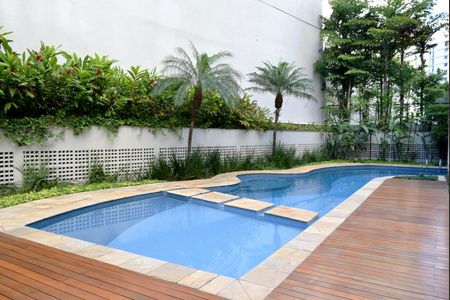 Apartamento à venda com 215m², 3 quartos e 4 vagasPiscina