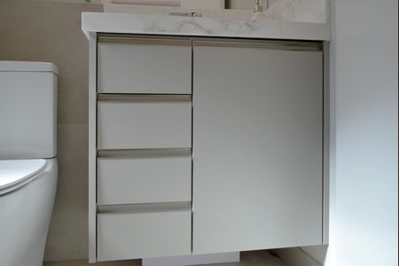 Apartamento à venda com 215m², 3 quartos e 4 vagasBanheiro