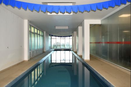 Apartamento à venda com 215m², 3 quartos e 4 vagasPiscina Coberta