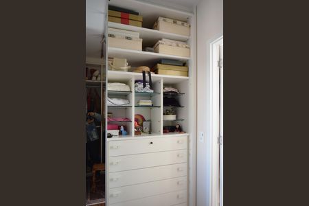 Apartamento à venda com 215m², 3 quartos e 4 vagasCloset da suíte