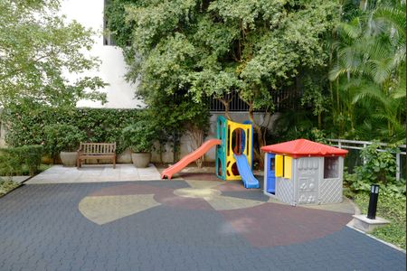 Apartamento à venda com 215m², 3 quartos e 4 vagasPlayground