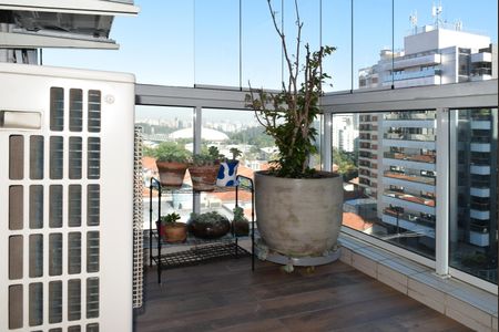 Apartamento à venda com 215m², 3 quartos e 4 vagasVaranda da Suíte