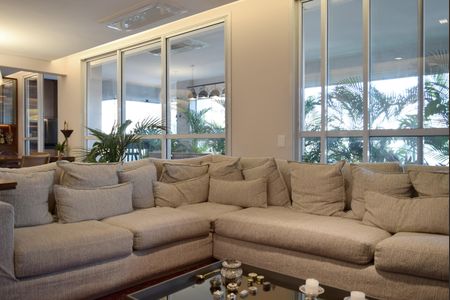 Apartamento à venda com 215m², 3 quartos e 4 vagasSala
