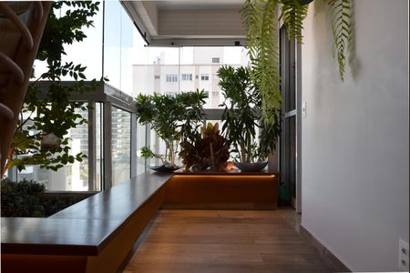 Apartamento à venda com 215m², 3 quartos e 4 vagasVaranda