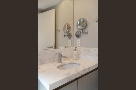 Banheiro de apartamento à venda com 3 quartos, 215m² em Paraíso, São Paulo