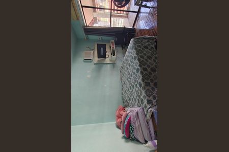 Casa à venda com 180m², 2 quartos e 2 vagas