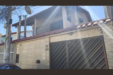 Casa à venda com 180m², 2 quartos e 2 vagas