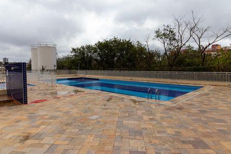 Apartamento à venda com 45m², 2 quartos e 1 vaga Apartamento à venda com 45m², 2 quartos e 1 vagaÁrea comum - Piscina