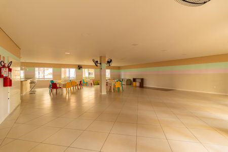 Apartamento à venda com 45m², 2 quartos e 1 vaga Apartamento à venda com 45m², 2 quartos e 1 vagaÁrea comum - Salão de festas