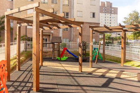 Apartamento à venda com 45m², 2 quartos e 1 vaga Apartamento à venda com 45m², 2 quartos e 1 vagaÁrea comum - Playground