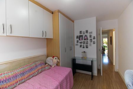 Casa de condomínio à venda com 189m², 3 quartos e 2 vagas Casa de condomínio à venda com 189m², 3 quartos e 2 vagasQuarto 2