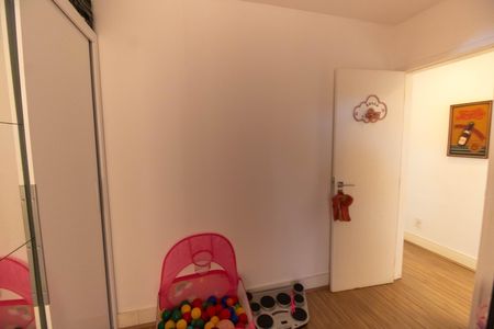 Casa de condomínio à venda com 189m², 3 quartos e 2 vagas Casa de condomínio à venda com 189m², 3 quartos e 2 vagasQuarto 1