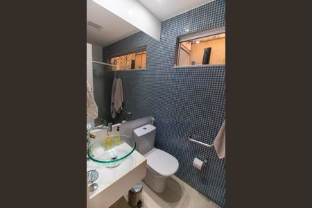 Casa de condomínio à venda com 189m², 3 quartos e 2 vagas Casa de condomínio à venda com 189m², 3 quartos e 2 vagasBanheiro