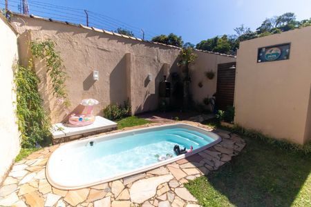 Casa de condomínio à venda com 189m², 3 quartos e 2 vagas Casa de condomínio à venda com 189m², 3 quartos e 2 vagasÁrea externa