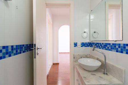 Banheiro de apartamento para alugar com 1 quarto, 44m² em Jardim Oriental, São Paulo