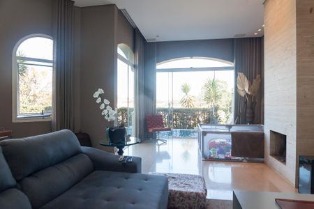 Casa de condomínio à venda com 340m², 3 quartos e 3 vagas Casa de condomínio à venda com 340m², 3 quartos e 3 vagassala de tv