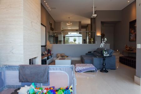 Casa de condomínio à venda com 340m², 3 quartos e 3 vagas Casa de condomínio à venda com 340m², 3 quartos e 3 vagassala