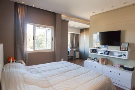 Casa de condomínio à venda com 340m², 3 quartos e 3 vagas Casa de condomínio à venda com 340m², 3 quartos e 3 vagassuite 2 - master