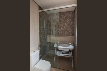 Casa de condomínio à venda com 340m², 3 quartos e 3 vagas Casa de condomínio à venda com 340m², 3 quartos e 3 vagasBanheiro suite 3