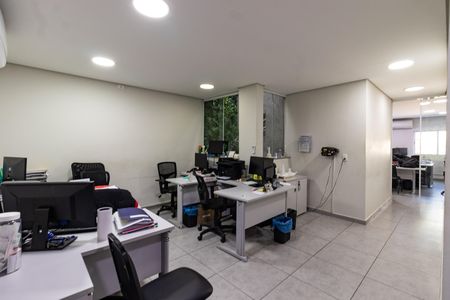 Casa para alugar com 200m², 2 quartos e 2 vagas Casa para alugar com 200m², 2 quartos e 2 vagasSala 3