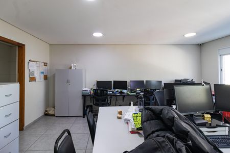 Casa para alugar com 200m², 2 quartos e 2 vagas Casa para alugar com 200m², 2 quartos e 2 vagasSala 4