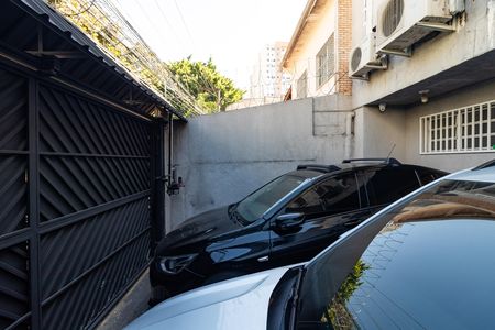 Casa para alugar com 200m², 2 quartos e 2 vagas Casa para alugar com 200m², 2 quartos e 2 vagasGaragem