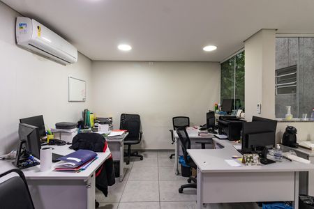 Casa para alugar com 200m², 2 quartos e 2 vagas Casa para alugar com 200m², 2 quartos e 2 vagasSala 3