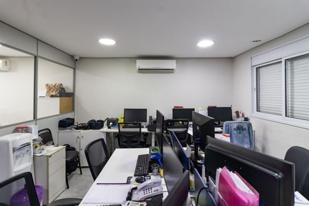 Casa para alugar com 200m², 2 quartos e 2 vagas Casa para alugar com 200m², 2 quartos e 2 vagasSala 5