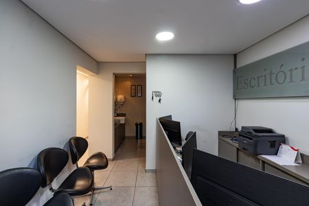 Casa para alugar com 200m², 2 quartos e 2 vagas Casa para alugar com 200m², 2 quartos e 2 vagasSala
