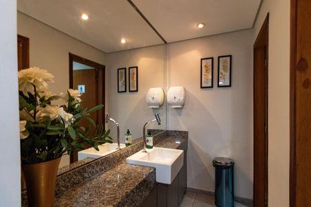 Lavabo de casa à venda com 2 quartos, 200m² em Várzea da Barra Funda, São Paulo