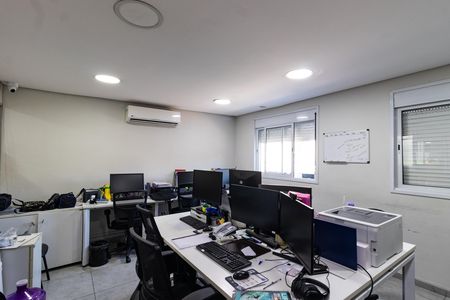 Casa para alugar com 200m², 2 quartos e 2 vagas Casa para alugar com 200m², 2 quartos e 2 vagasSala 5