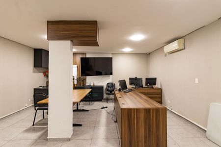 Casa para alugar com 200m², 2 quartos e 2 vagas Casa para alugar com 200m², 2 quartos e 2 vagasSala 2