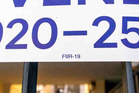 Código da placa de apartamento para alugar com 1 quarto, 38m² em Vila da Penha, Rio de Janeiro