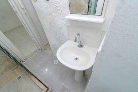 Apartamento para alugar com 38m², 1 quarto e sem vaga Apartamento para alugar com 38m², 1 quarto e sem vagaBanheiro Canadense